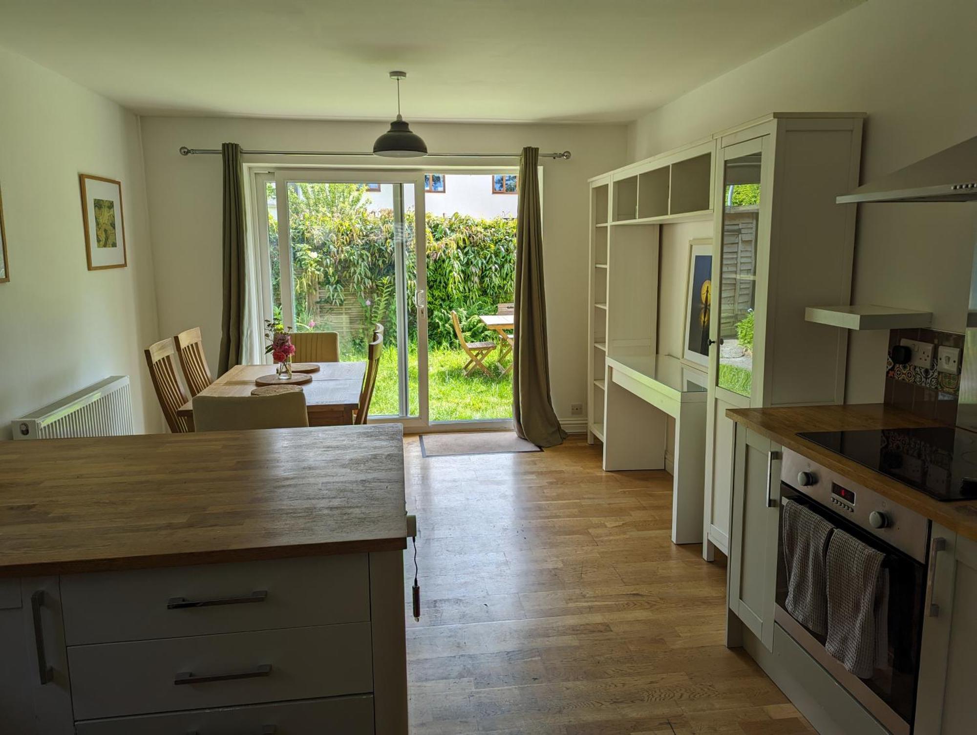 Peaceful Glastonbury Bungalow - Ideally Located Kültér fotó