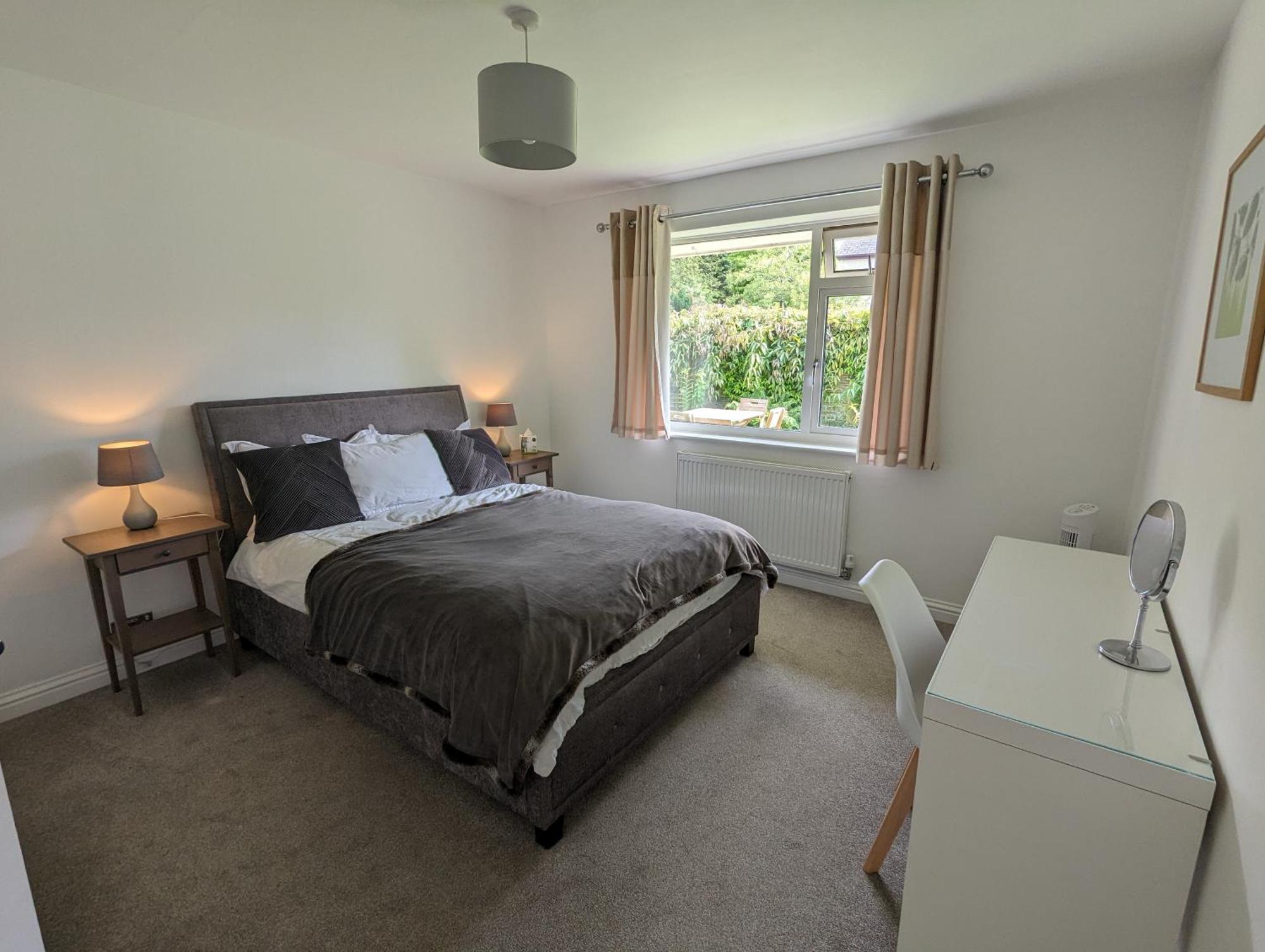 Peaceful Glastonbury Bungalow - Ideally Located Kültér fotó